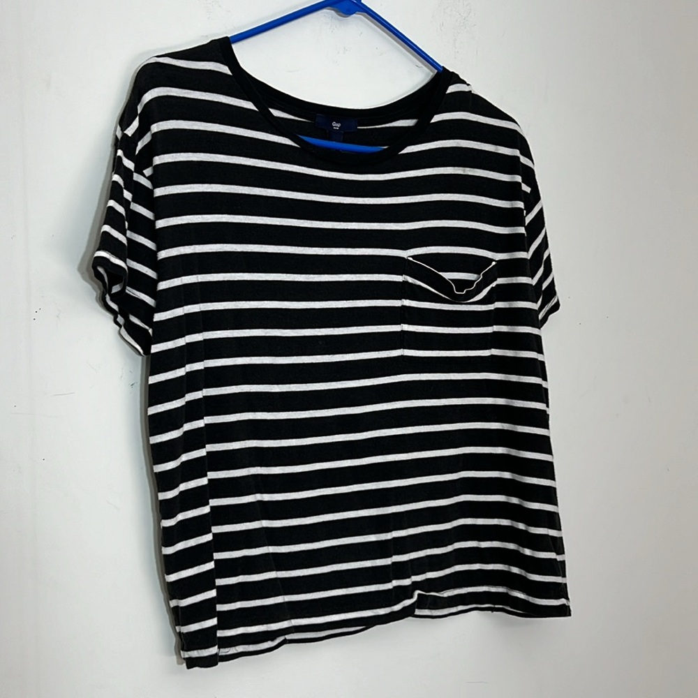 🌞 Gap black & white short sleeve breast pocket oval neck tee M - Picture 7 of 16